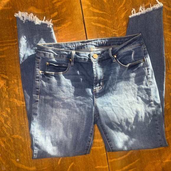 ✨ 2 for $40 SALE | Articles Of Society | 29 | Suzy Jansen Cutoff Jeans - Picture 2 of 8